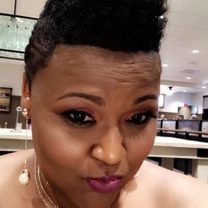 Meet your Posher, Chelle